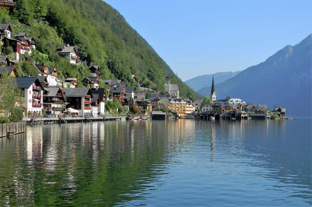 Best Lakes to spend a Salzkammergut Holiday