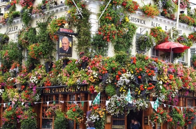 7 Best Historic Pubs of London
